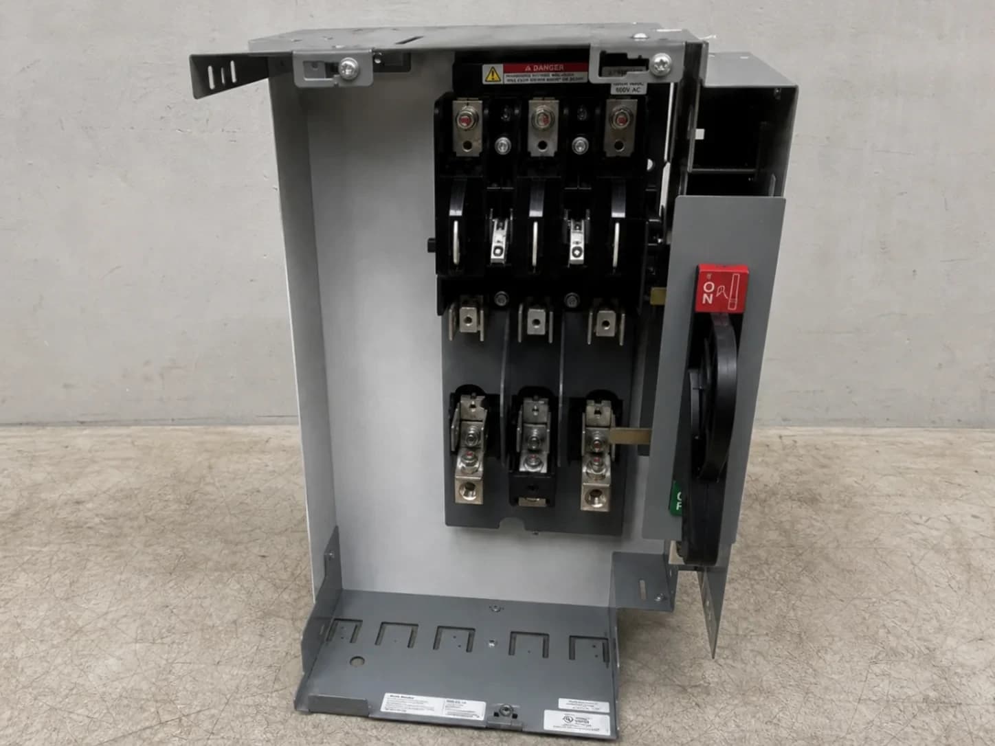 Allen Bradley 2100 24" 200A Fused Feeder MCC Bucket