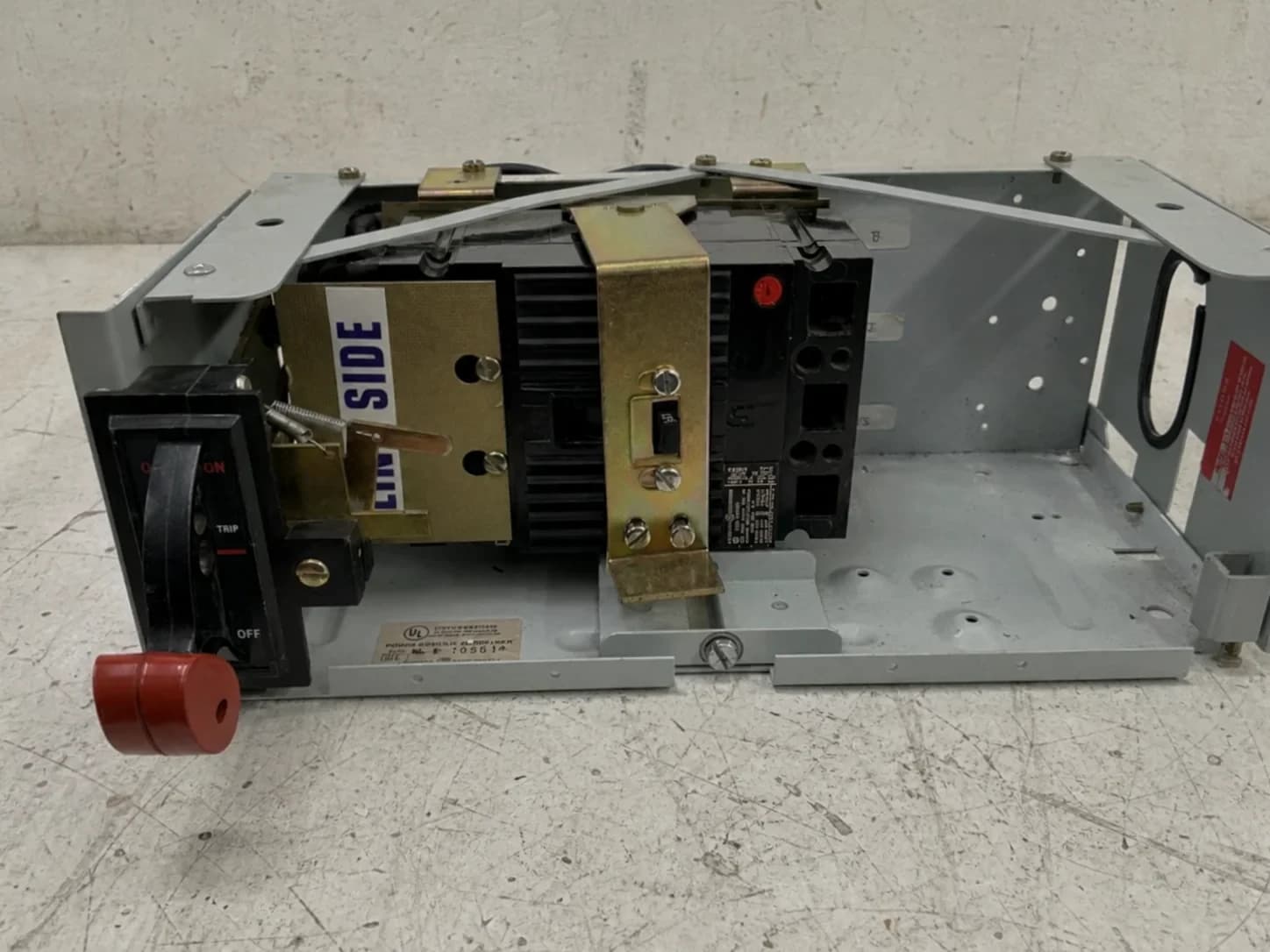 GE 8000 6" 150A Breaker Feeder MCC Bucket