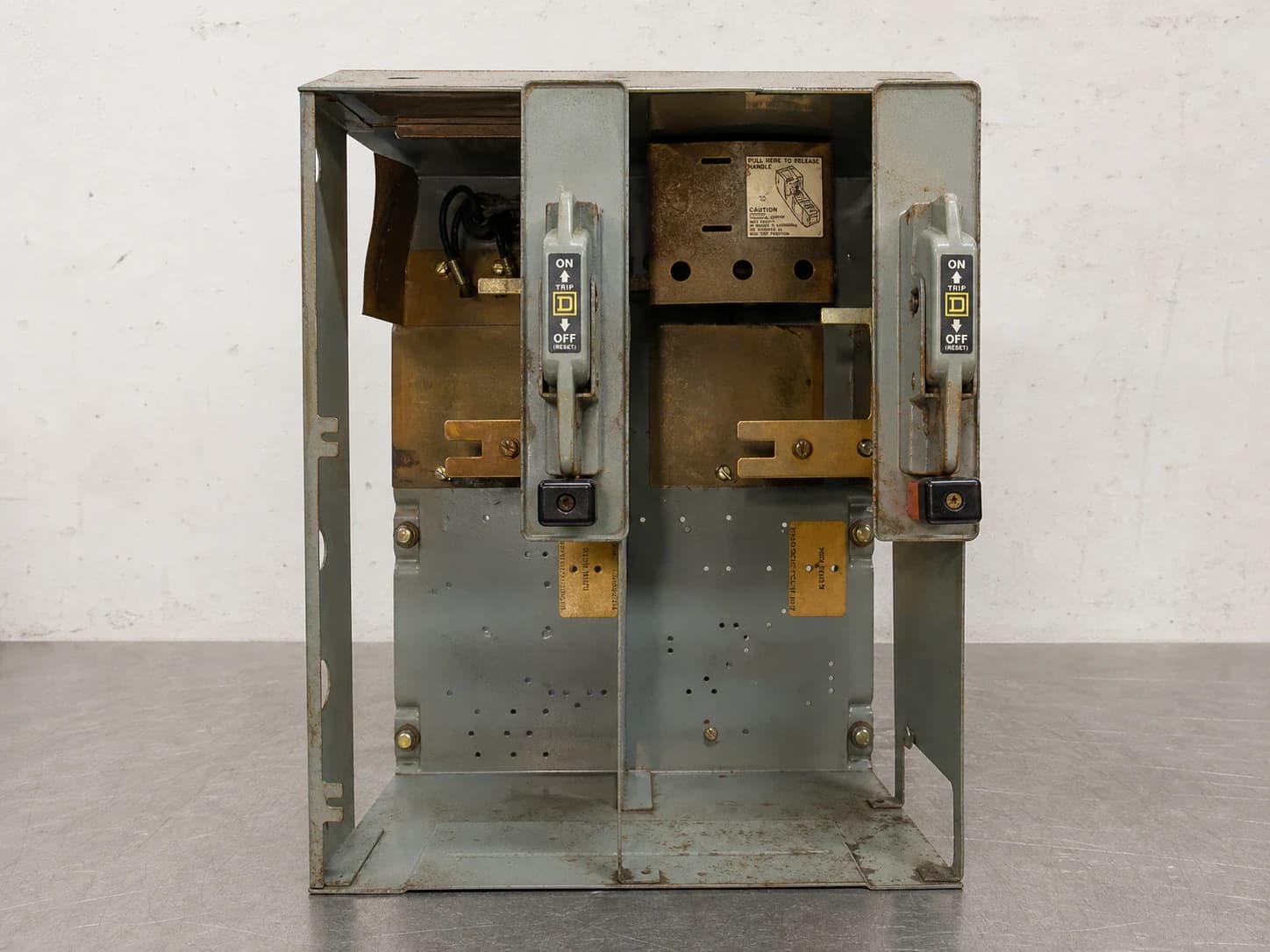 Square D Model 4 18" 30A Dual Breaker Feeder MCC Bucket