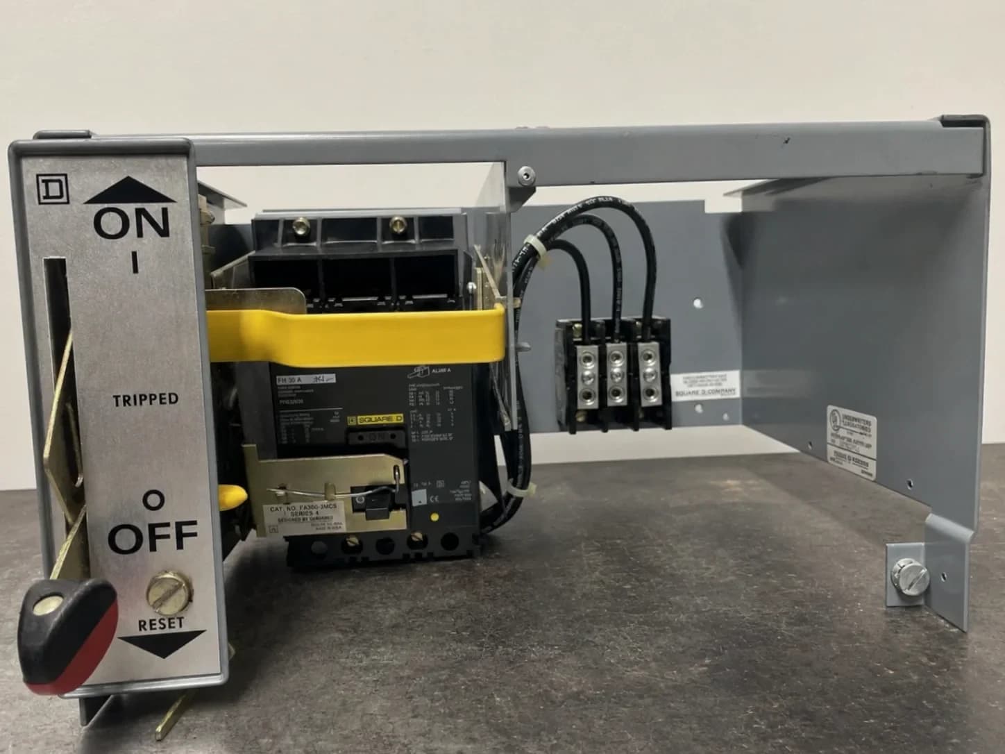 Square D Model 5 6" 30A Breaker Feeder MCC Bucket