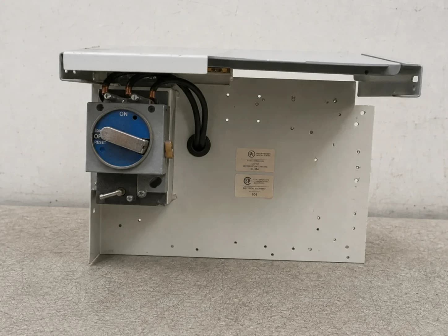 Westinghouse Type W 12" 100A Breaker Feeder MCC Bucket