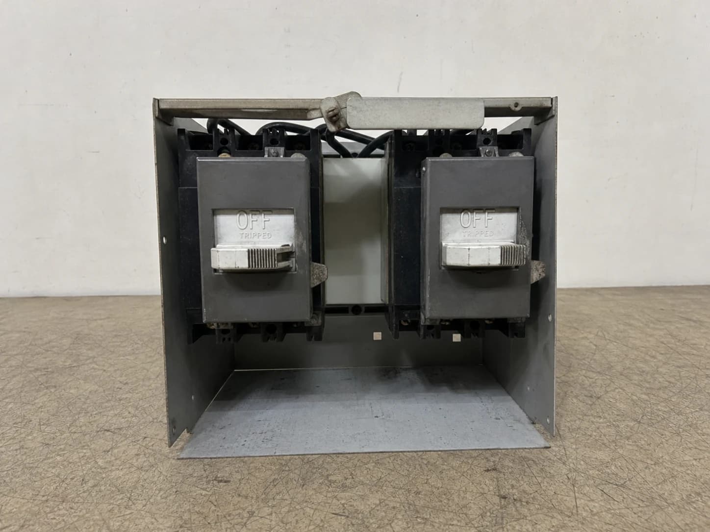 Westinghouse Type W 12" 100A Dual Breaker Feeder MCC Bucket